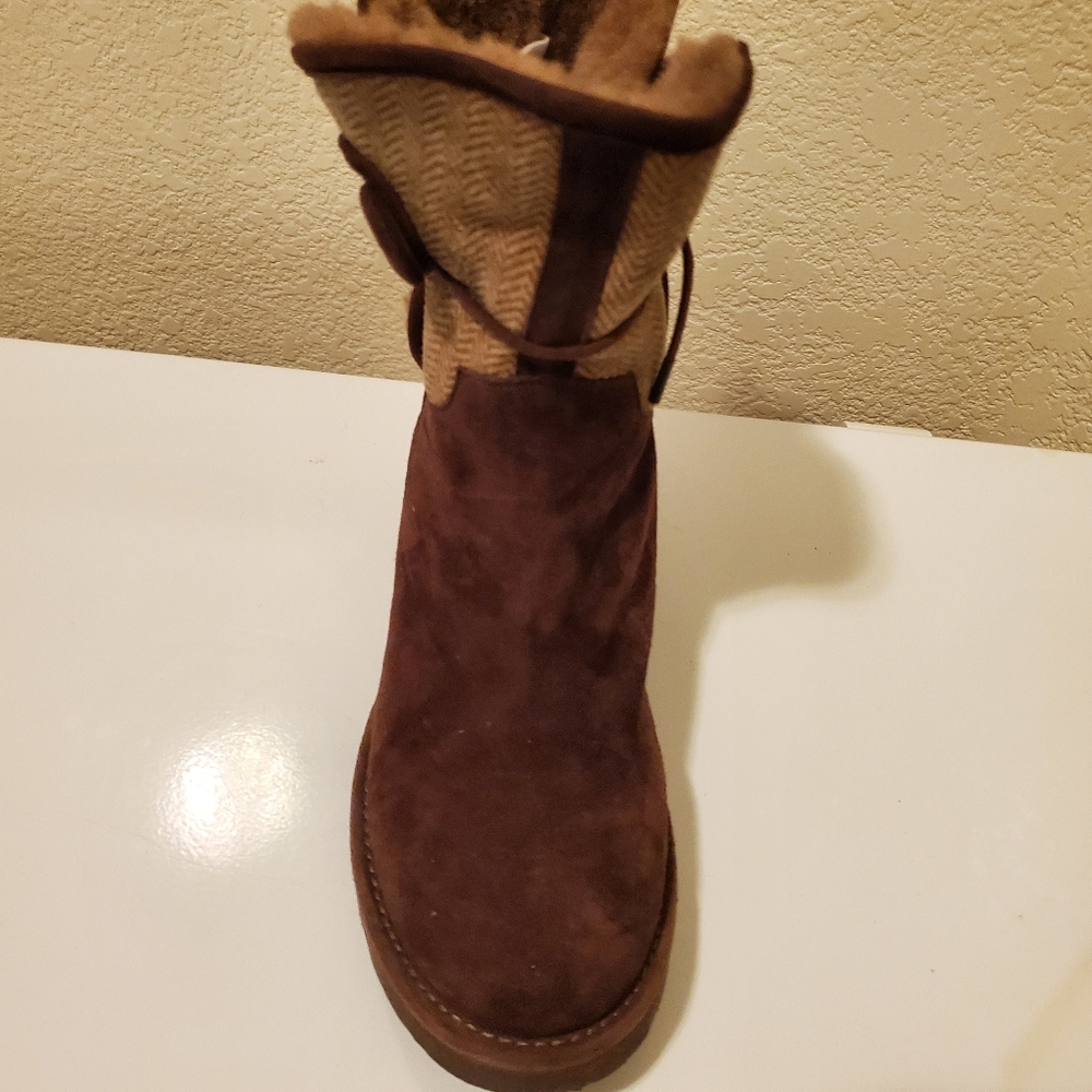 Ugg boots - Picture 2 of 11